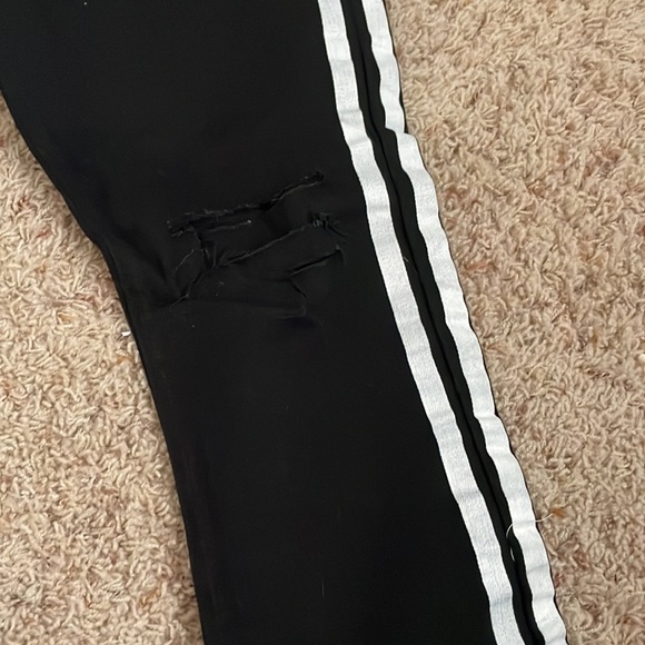 Black stacked skinny jeans - Picture 2 of 3